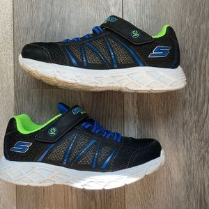 Sketchers S-Lights Boys Sneaker